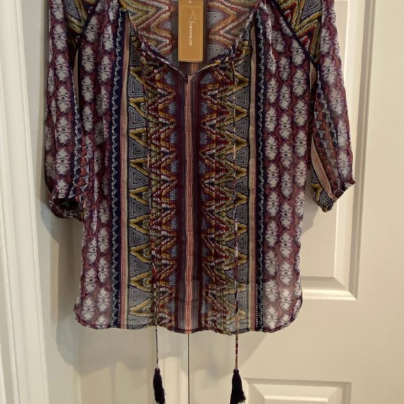 NWT Francesca's Alya Blouse - Picture 3 of 3